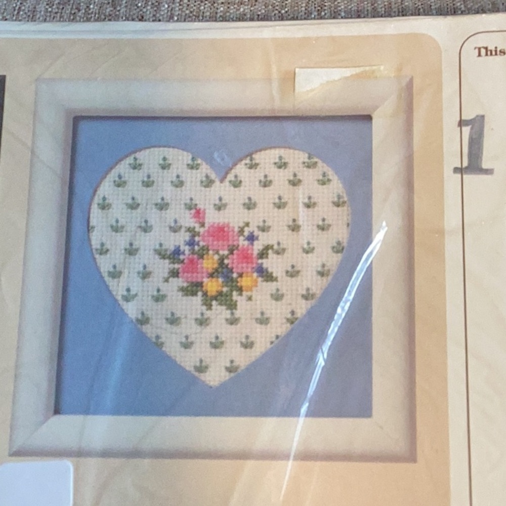 Vintage The Creative Circle "The Heart Bouquet" NWT #226